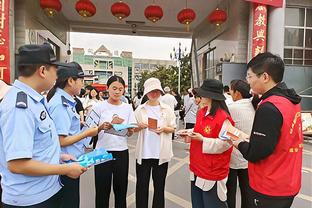 被抢劫❗皇马电视台：裁判之间可能在打赌，看谁先将贝林厄姆罚下